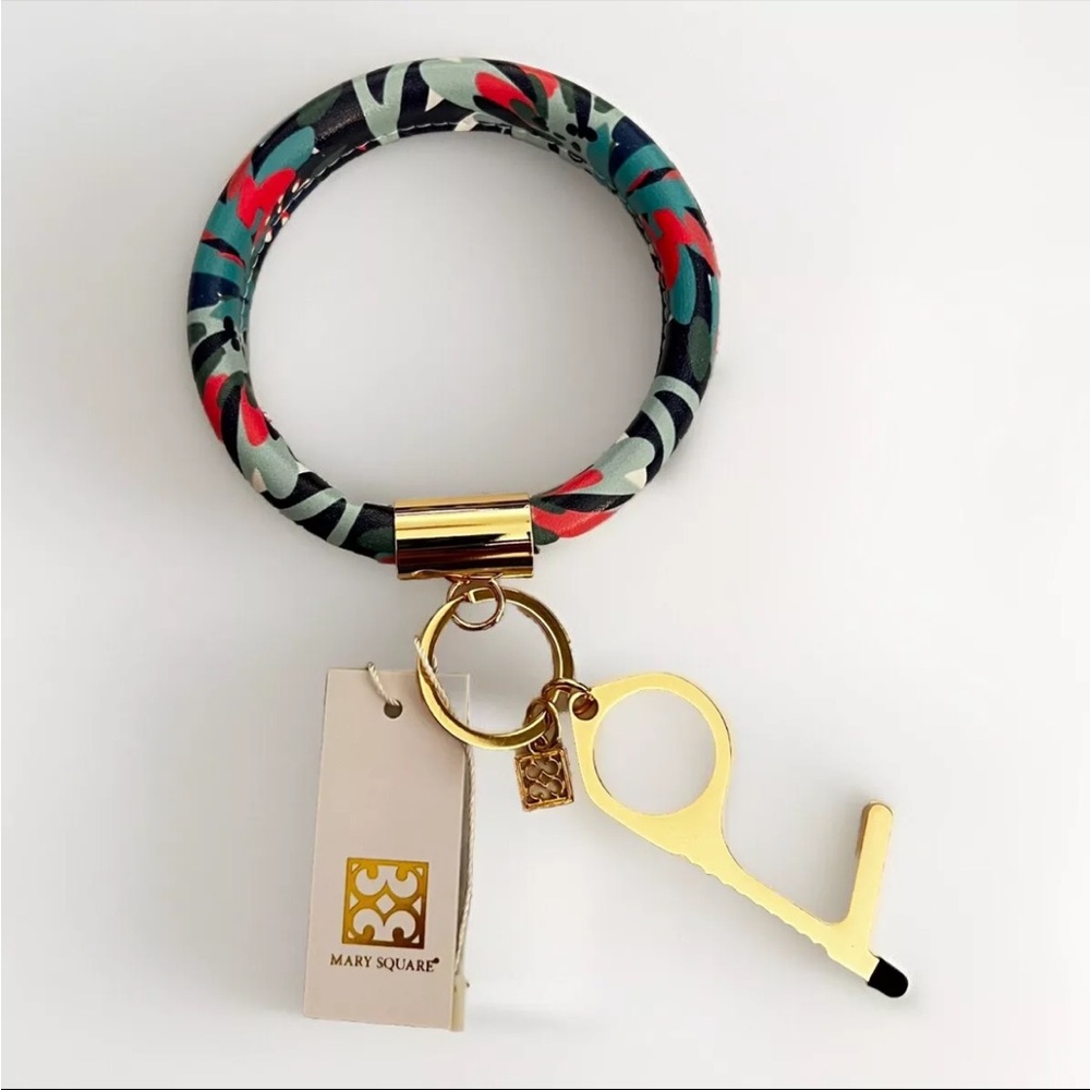 Mary Square Clean Key Chain Bracelet - Lost in Paradise